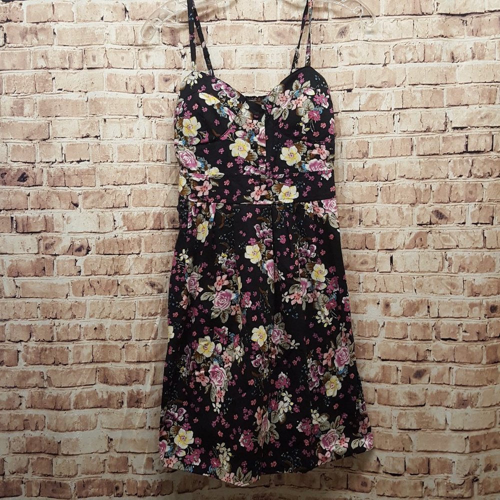 She's Cool Dress Summer Size Small